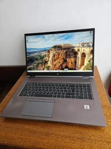 Notebook HP Zbook com i7 10850H, 32gb e rtx 3000