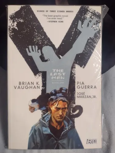 Y The last man Book 1 - TPB - inglês Hq DC/Vertigo