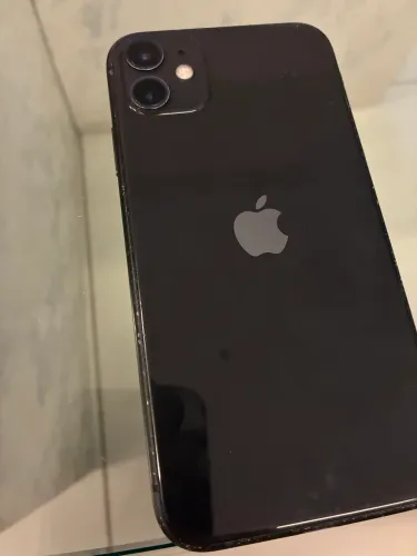 iPhone 11 128 g  tela perfeita c carregador 