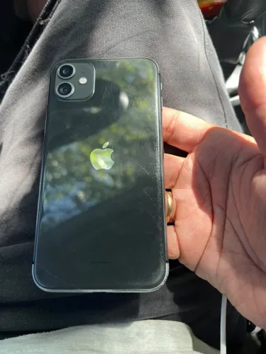 iPhone 11 64gb preto