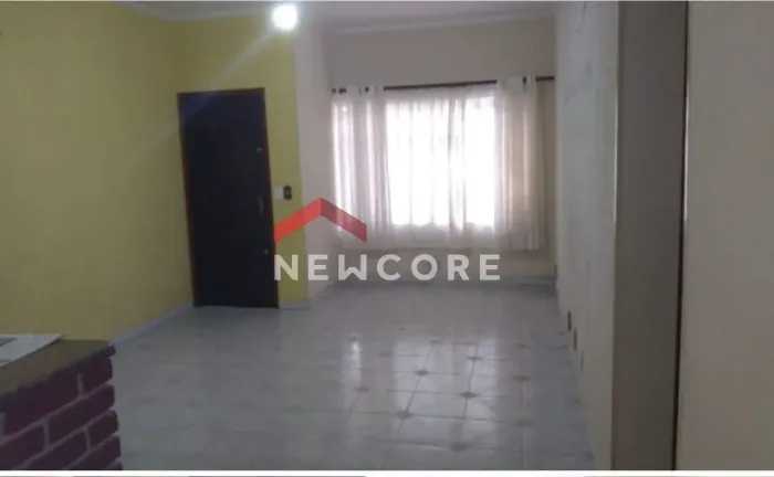 Casa em Rua dos Emboabas - Vila Pires - Santo André/SP
