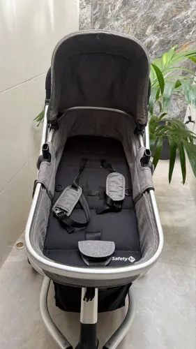 Carrinho safety 1st Moisés