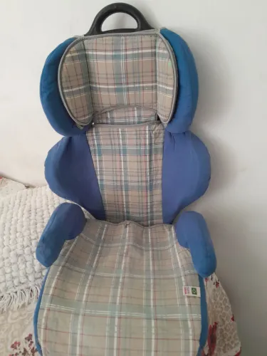 Vendo cadeira de criança para carro