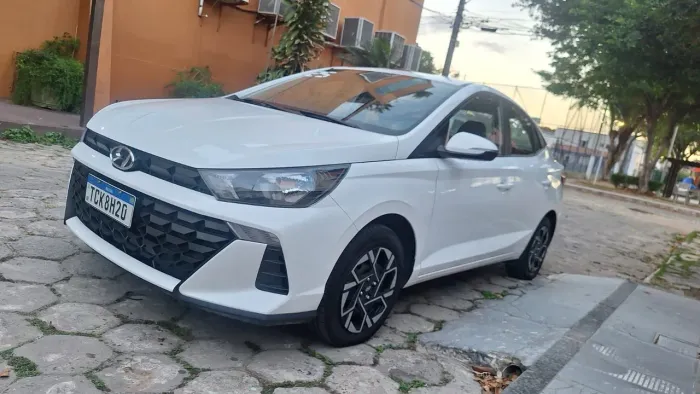 Hyundai HB20S Comfort Plus 1.0 Flex 12V Mec. 2025