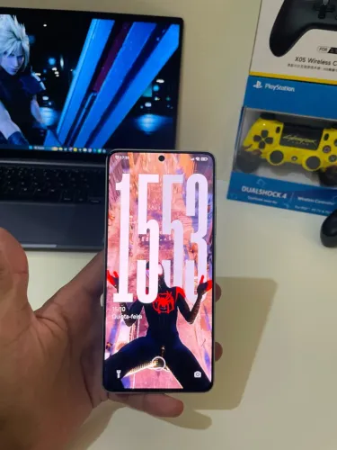 Troco em iPhone ? POCO X6 Pro 512GB/12GB (+6GB de RAM estendida) Cinza