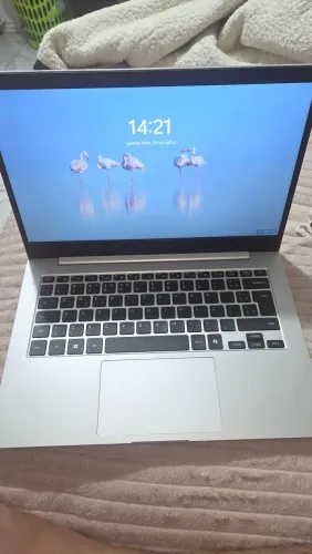 Samsung Galaxy Book Go - Perfeito p/ Estudos e Séries (Bateria Top!)