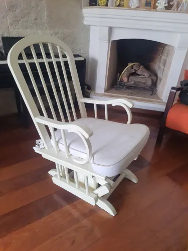 Cadeira de balanço ou para amamentação