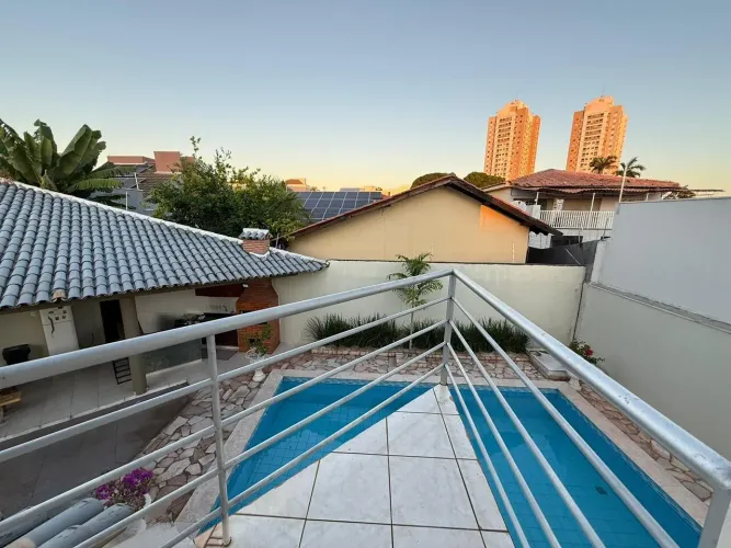 Lindo Sobrado à Venda no Bairro Jardim Califórnia em Cuiabá