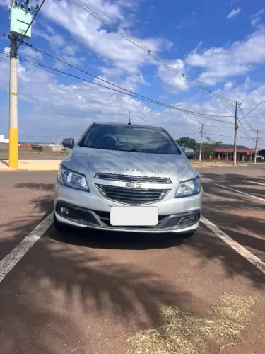 Chevrolet Onix Hatch LT 1.4 8V Flex Power Mec. 4P 2015