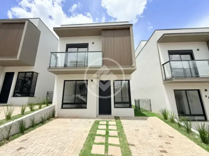 Casa sobrado para locação ou venda no condomínio residencial MontBlanc Village em Vinhedo
