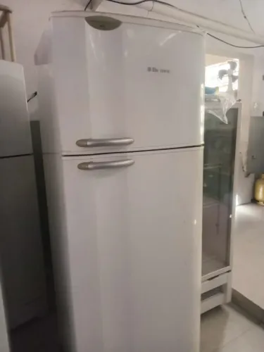 Geladeira Electrolux 110v