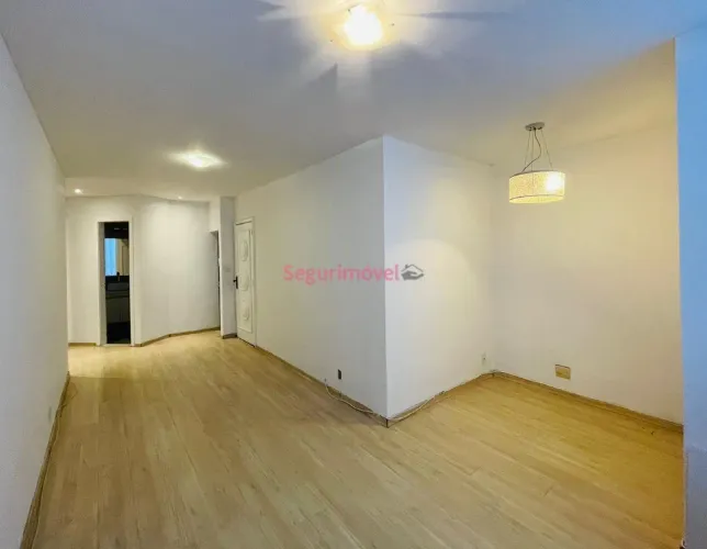 Apartamento de 2 quartos para alugar na Urca Marechal Cantuária suíte social reformado 96m