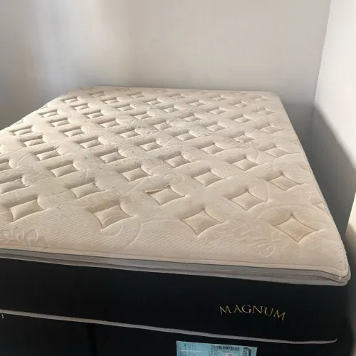 Cama Box Queem