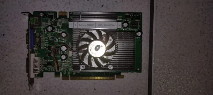 placa de video 8600 gt