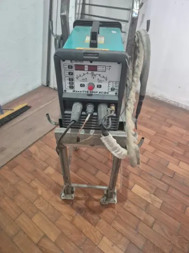 maquina de solda balmer 200 amp
