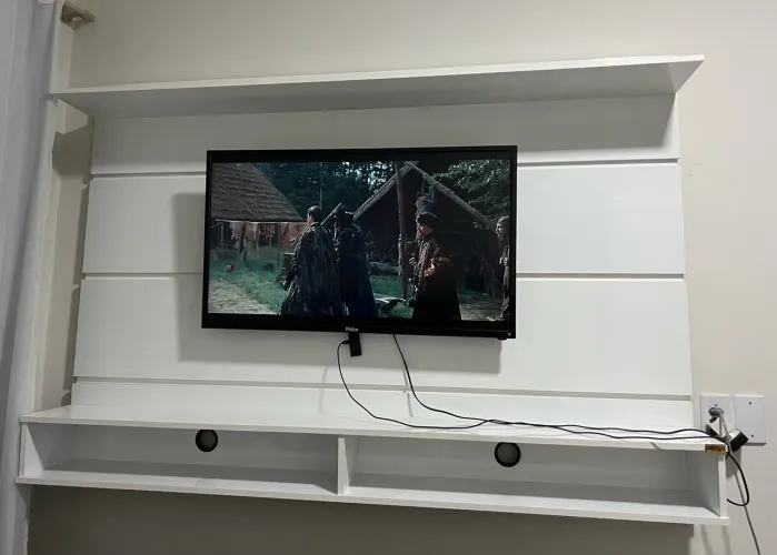 TV 43? + Painel