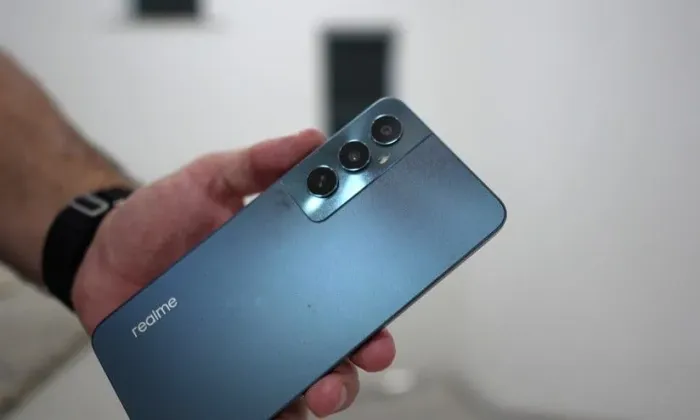 Realme c65