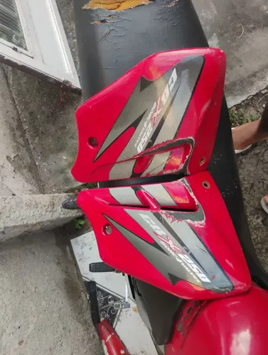 Asa do tanque CBX Twister 