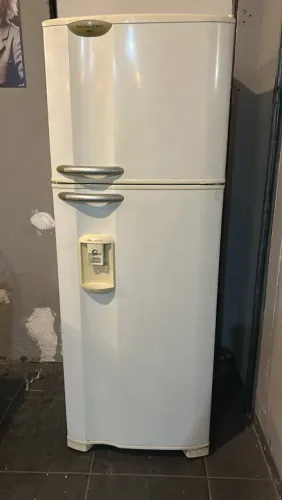 Geladeira Frost Free DFW 35