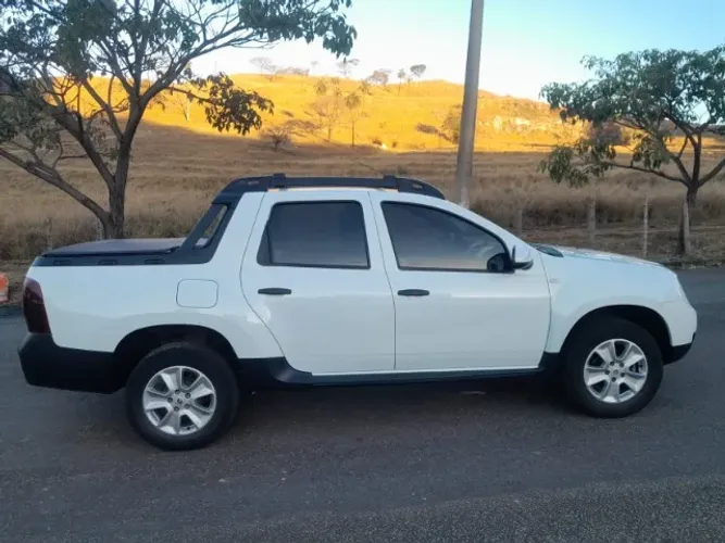 Renault Duster Oroch Exp. 1.6 Hi-flex 16V Mec. 2022