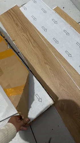 Piso Vinilico Autocolante 72 Placas Novas