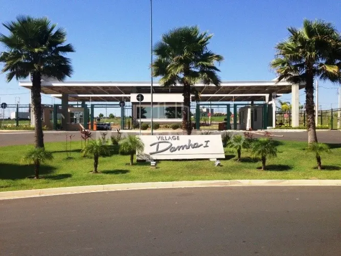 Terreno à venda com área total de 372,43m², no Village Damha em Limeira/SP.