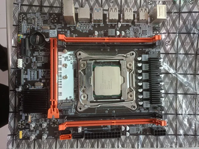 Kit xeon com watercooler e placa de video