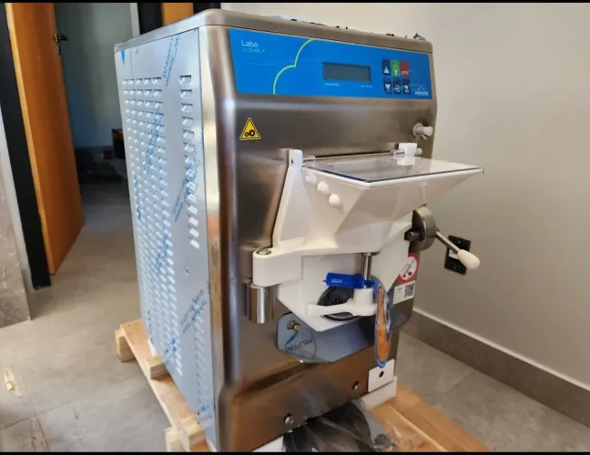 Produtora de gelato Carpigiani Labo 14 20