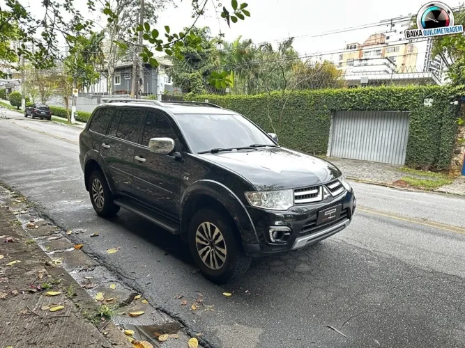 Mitsubishi Pajero HPE 3.5 4X4 Flex 5P Aut. 2017