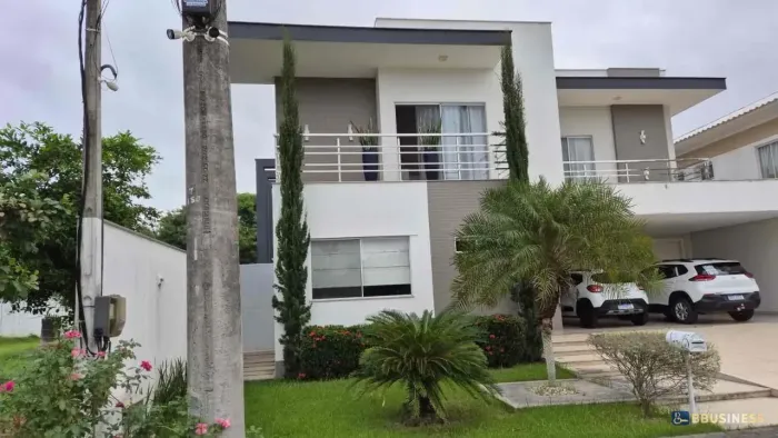 Casa à Venda no Condomínio Privillege Totalmente Mobiliada, com 4 quartos, sendo 3 suítes