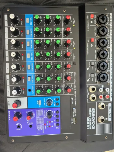 Mesa de som - Soundvoice - MC8 -BT