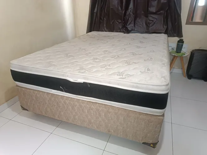 Cama box e Colchão Castor