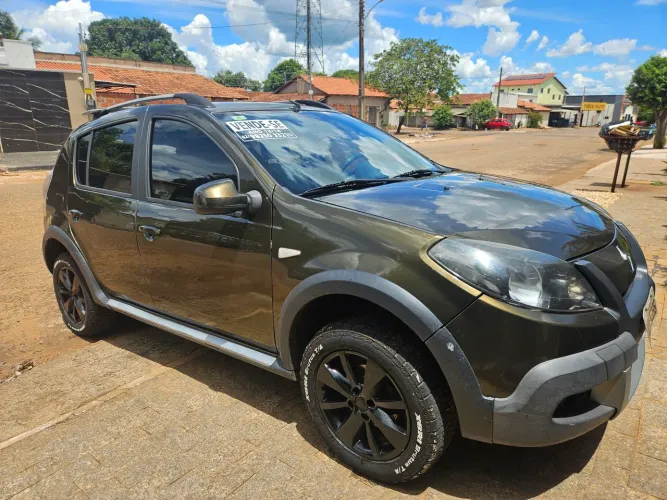 Renault Sandero Stepway Hi-power 1.6 8V 5P 2014