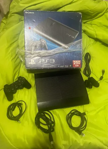 Ps3 super slim desbloqueado completo na caixa 