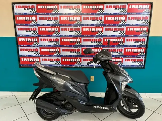 Elite 125 2024, 2.900km, $15.300,00