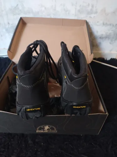 BOTA ADVENTURE MASCULINA