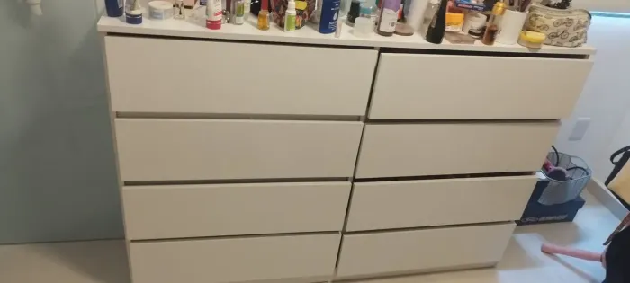 CÔMODA 8 GAVETAS