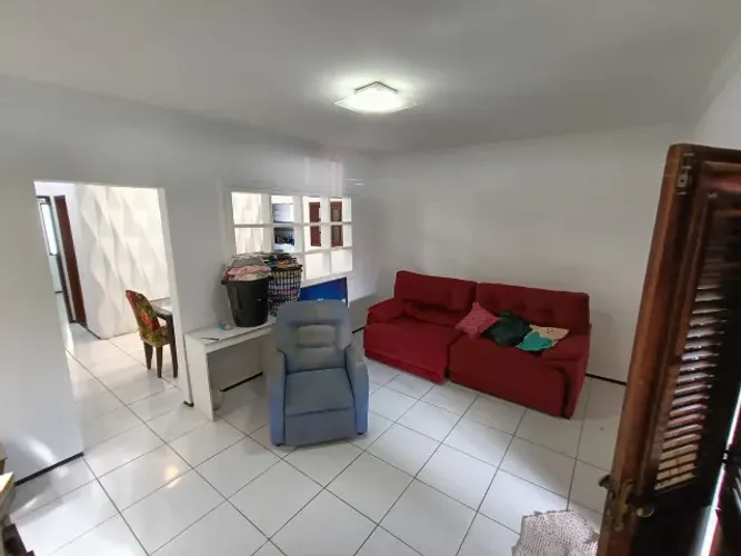 Casa para Locação no Anil | 1 Suíte + 2 Quartos | Garagem para 3 Carros | R$ 2.700