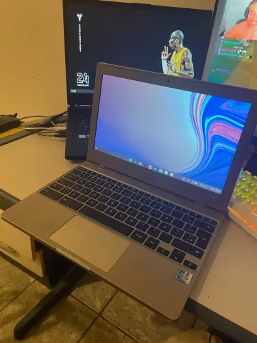 Samsung Chrombook 4, 64Gb e 4Gb de Ram