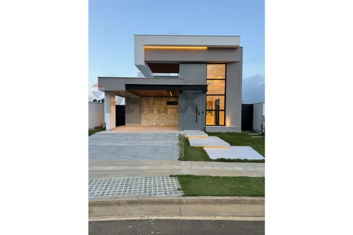"Casa em Alphaville 2: Conforto e Segurança!"