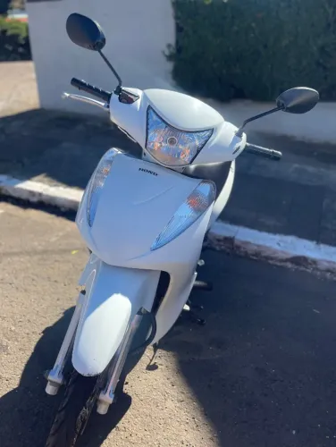 Honda Biz 125 EX à venda