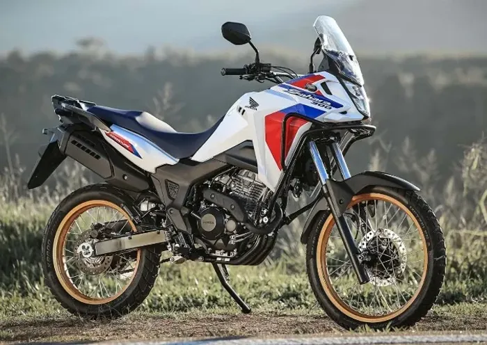 Honda Sahara 300 ADV 0Km, lançamento modelo 2027