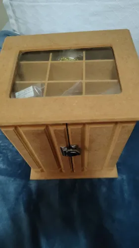 Armário porta jóias mdf