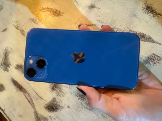 VENDO IPHONE 13