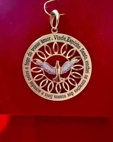 Pingente ouro 18k divino Espírito Santo grande