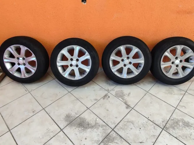 Rodas e pneus