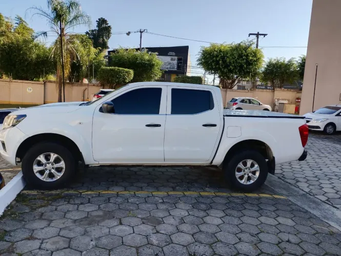 Nissan Frontier S CD 4X4 2.3 TB Diesel Mec. 2021