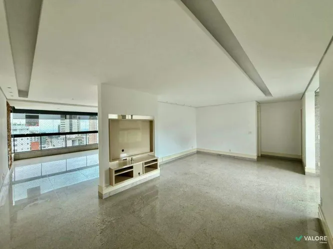 Apartamento de 4 quartos, à locação, no Belvedere