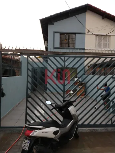 Imperdível Casa à Venda em São Paulo-SP, no Bairro Campo Belo: 3 Quartos, 1 Suíte, 2 Salas