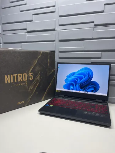? Acer Nitro 5 / Intel i5 12th / RTX 3050 / 16gb DDR4